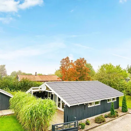 5 Person In Juelsminde * Sonderby (Midtjylland)